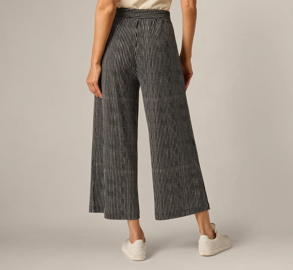 Wide Leg Tie Belt Stretch Pant In Black Ripple Stripe