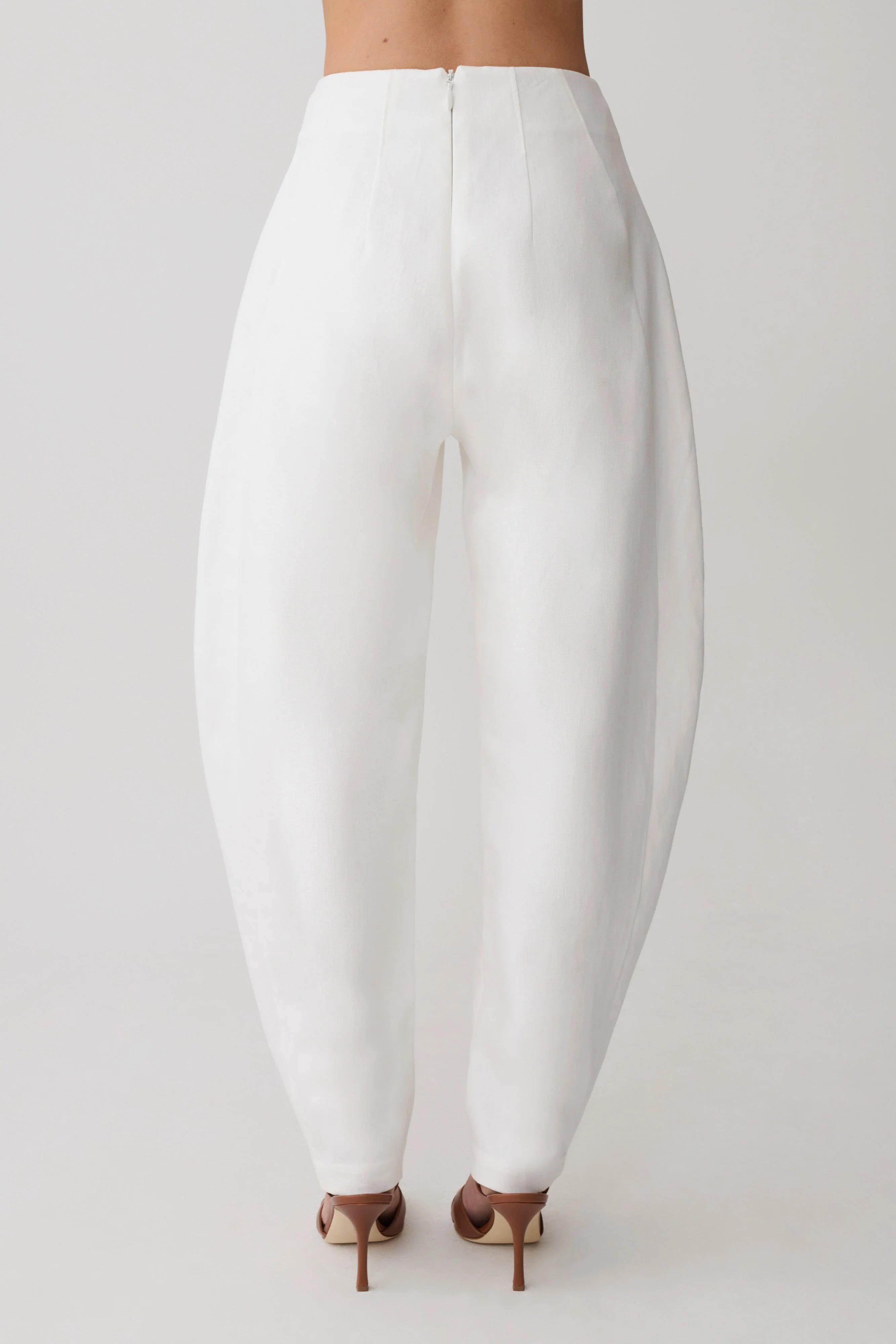 Oriana Linen Oversize Pants - White