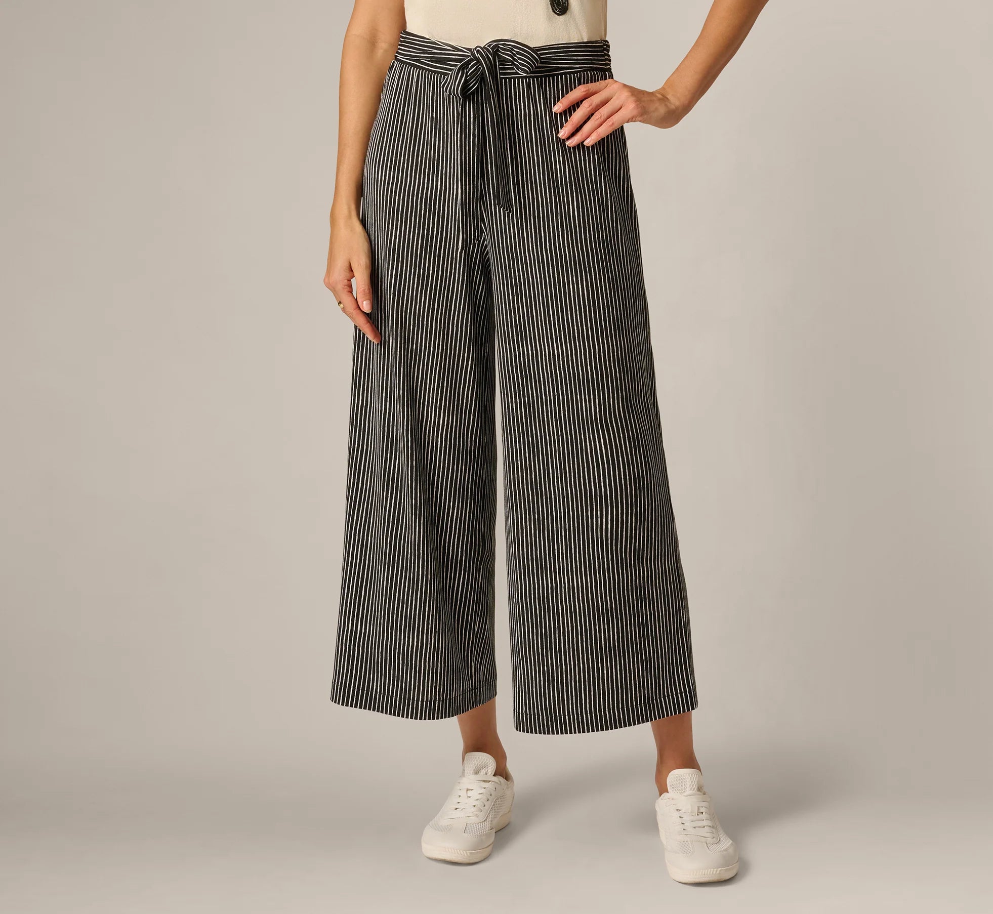 Wide Leg Tie Belt Stretch Pant In Black Ripple Stripe