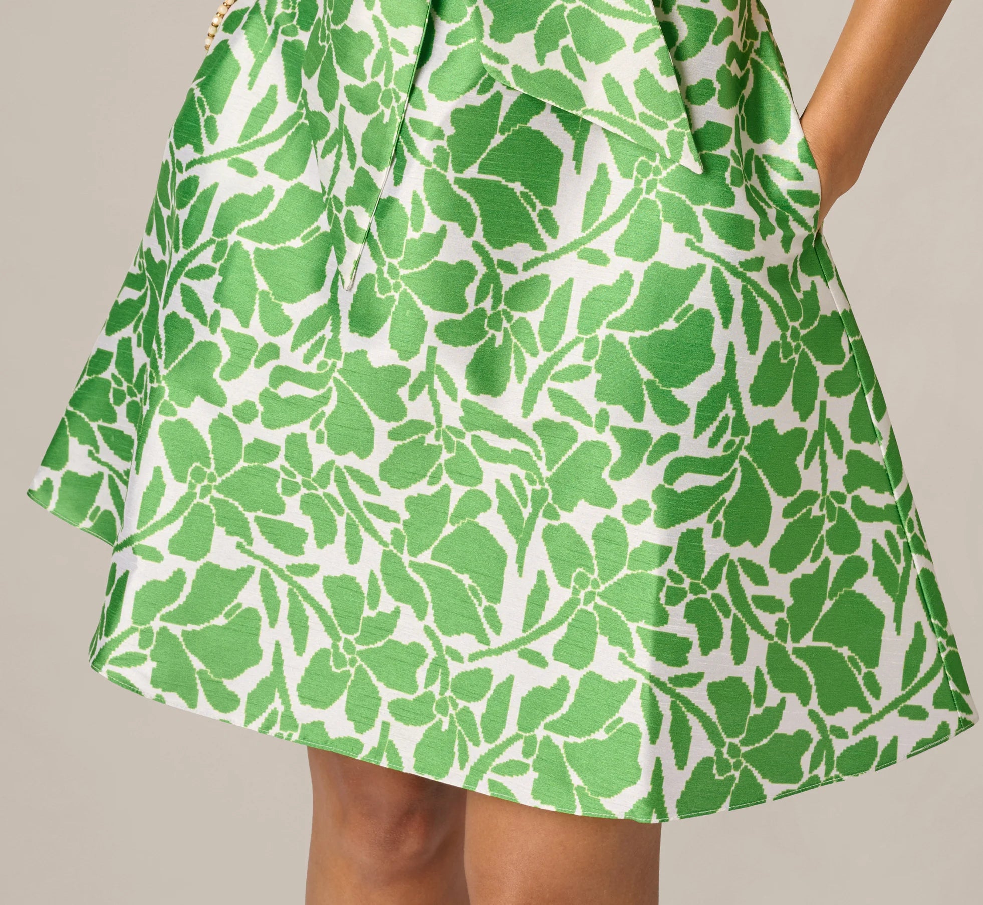 Sleeveless Printed Tie Front Short Dress In Ivory Green