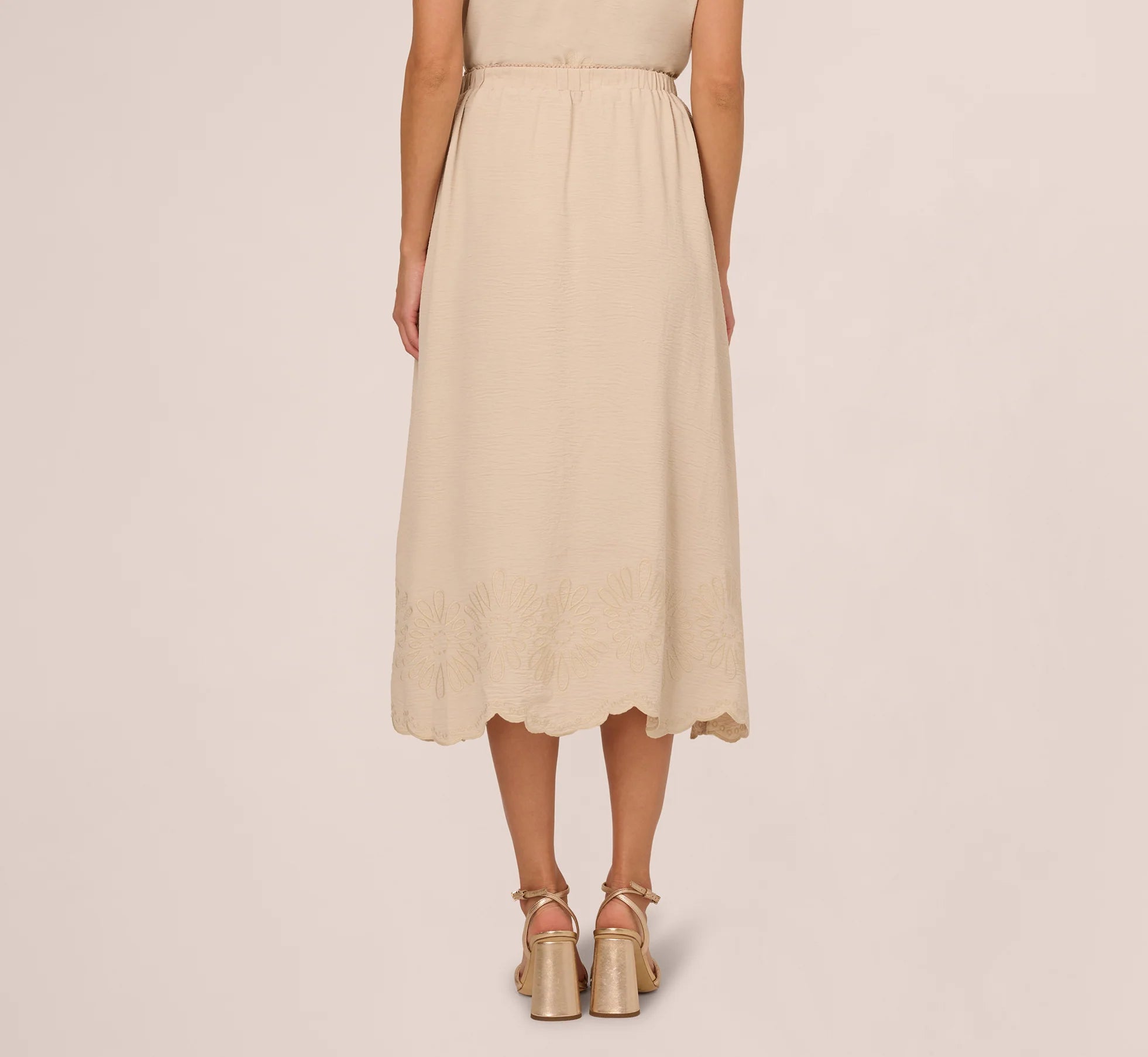 Embroidery Scalloped Hem Midi Skirt In Bamboo Wood