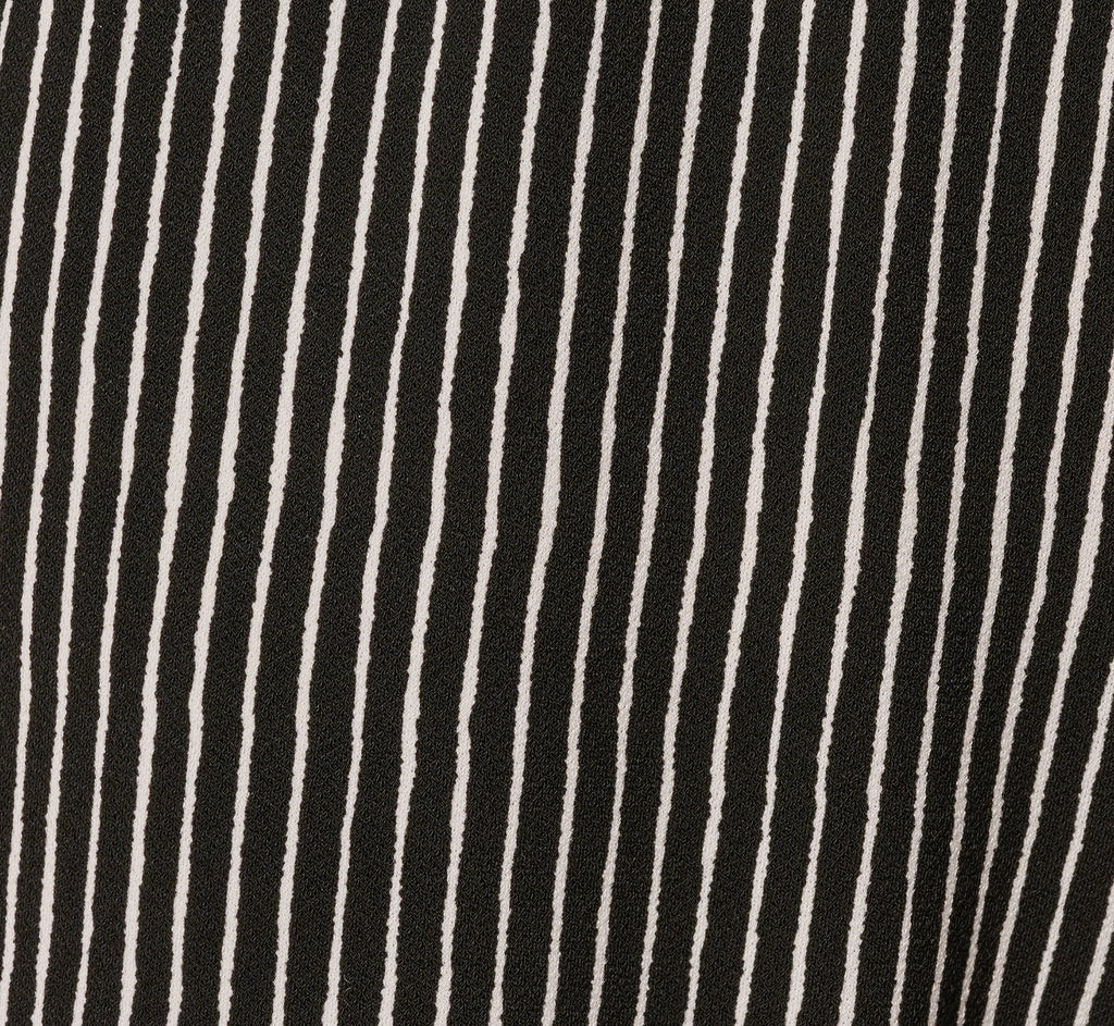 Wide Leg Tie Belt Stretch Pant In Black Ripple Stripe