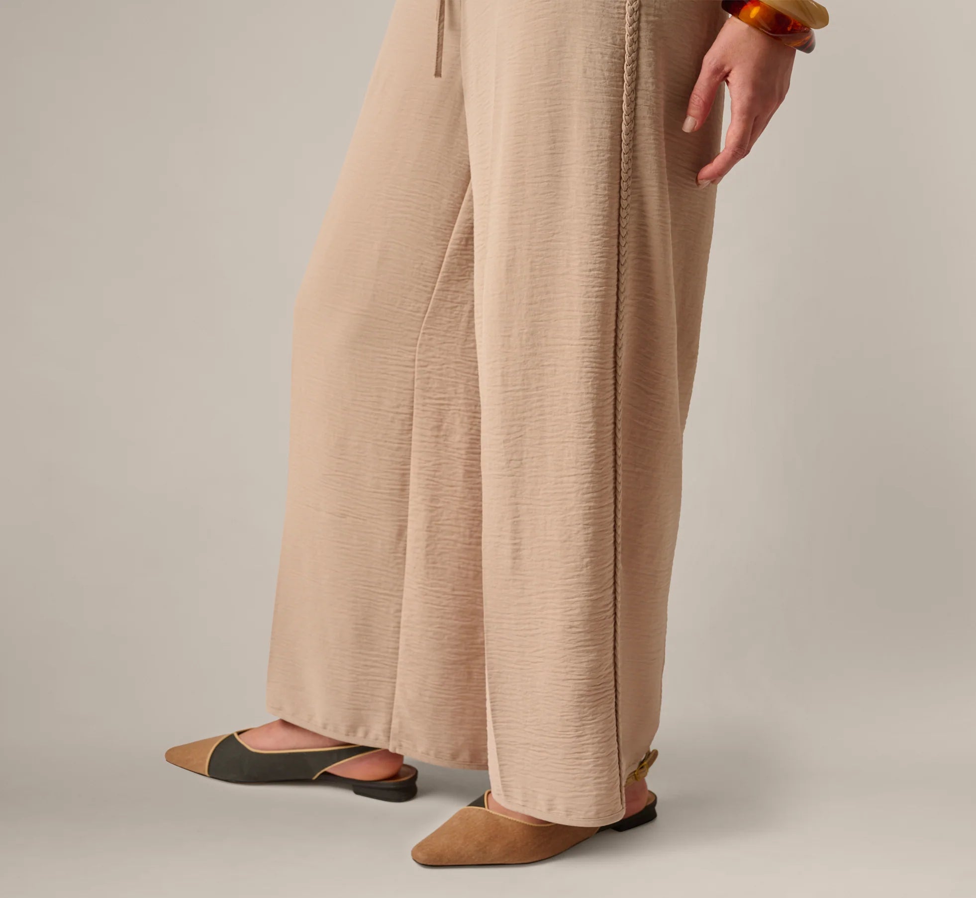 Wide Leg Airflow Braided Trim Pant In Bamboo