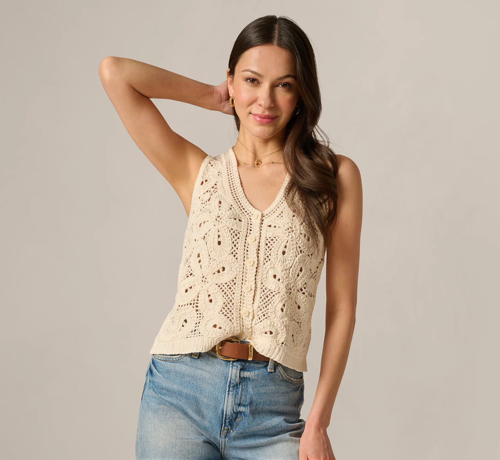 Open Knit Floral Crochet Vest In Oatmeal